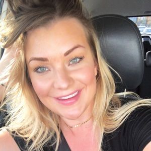 Meet your Posher, Courtney